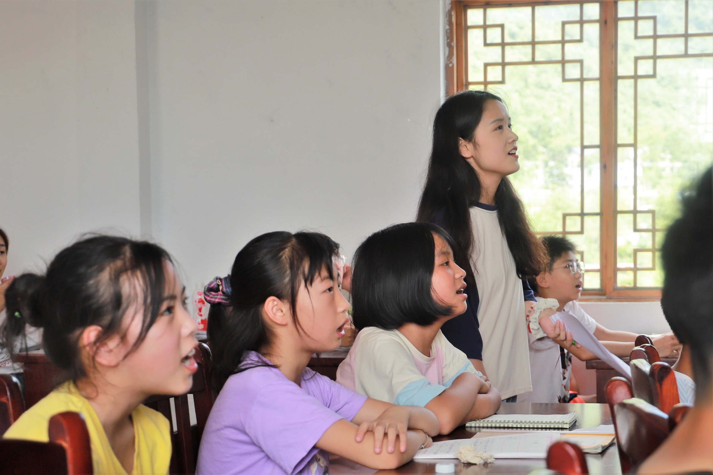 大学生支教照片图片