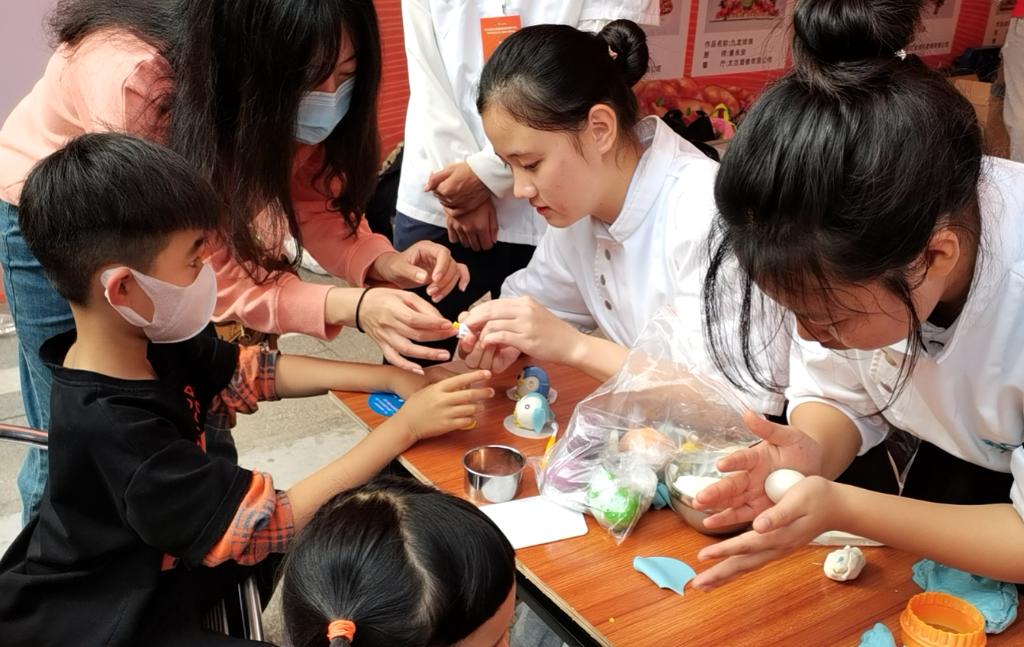 1128052418_16365930191801n