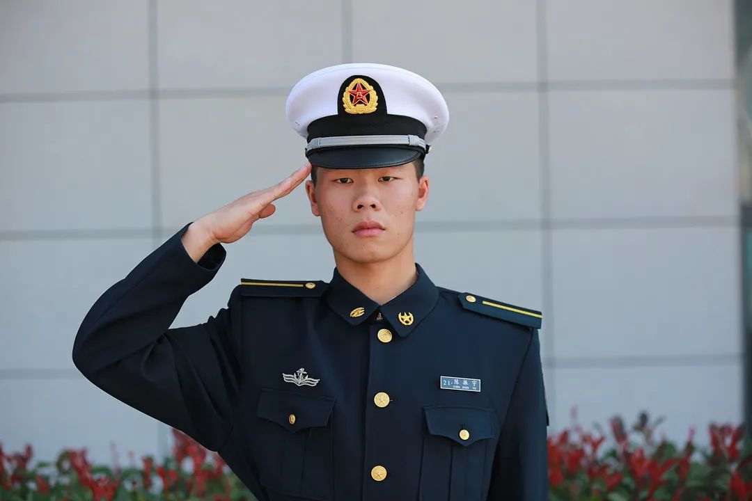 湖南汽车工程职业学院士官军营变身记