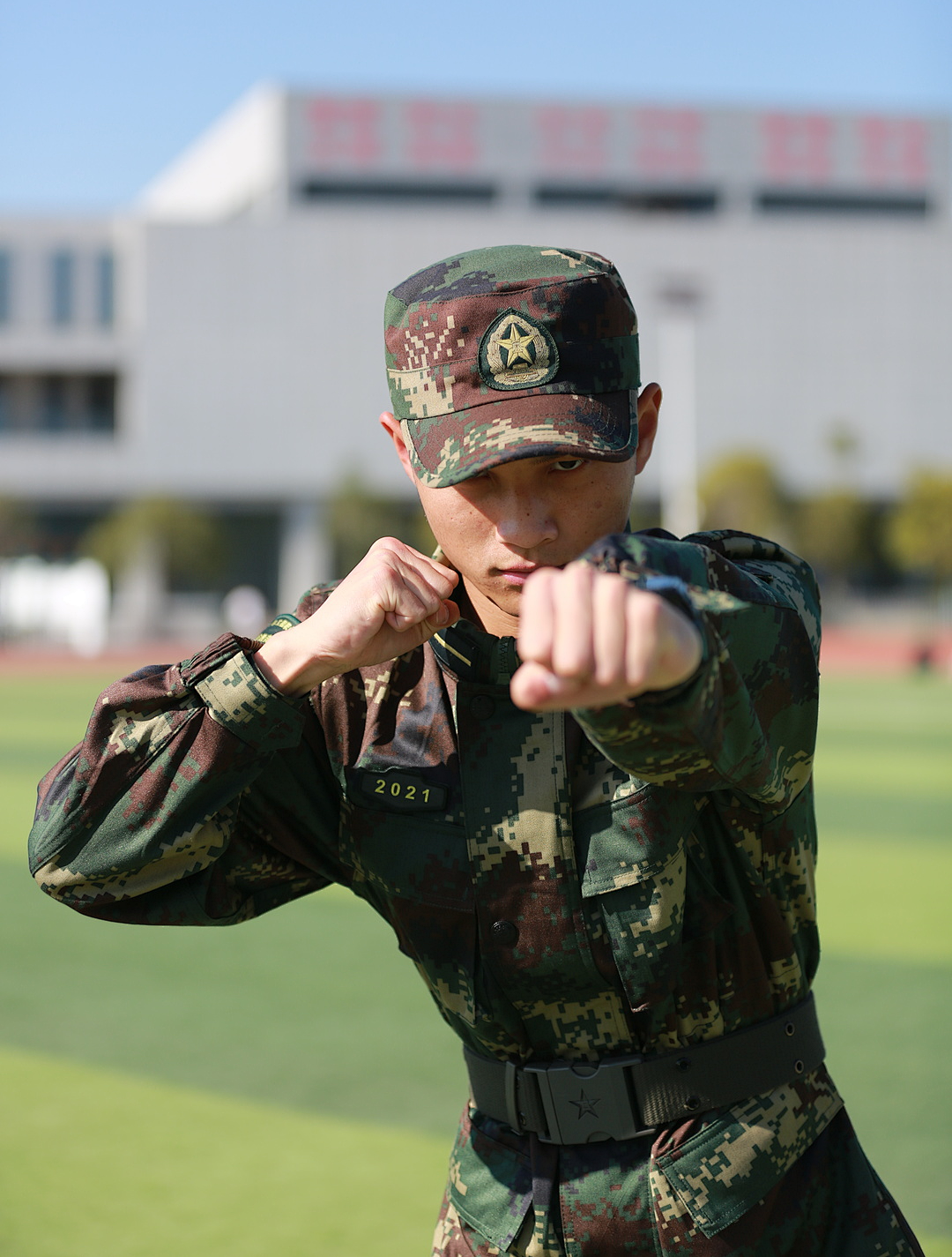 湖南汽车工程职业学院士官军营变身记