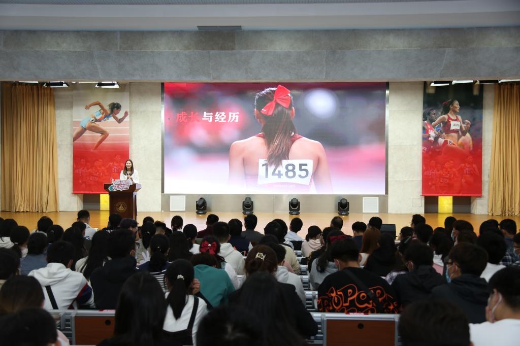 播放王春雨赛事集锦.jpg 播放王春雨赛事集锦.jpg